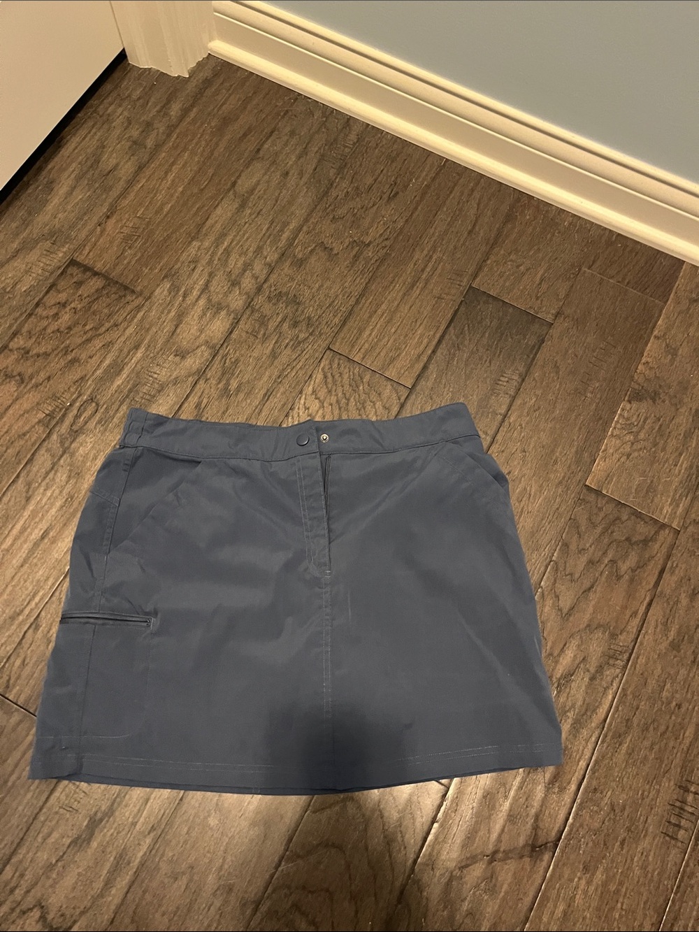 32 Cool Women's Blue Golf Skort